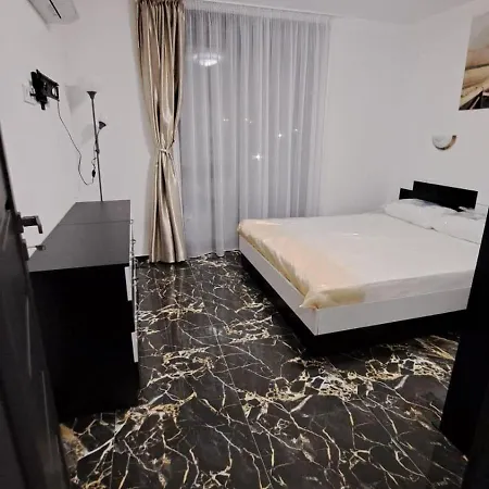 Luxe 1 Dubai Penthouse *